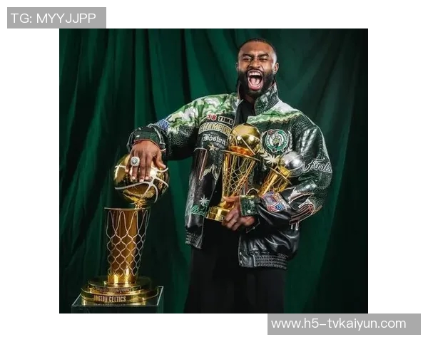 杰伦布朗分享全队胜利喜悦强调持续学习与进步的重要性