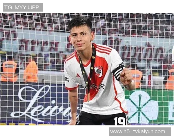 马卡报道36岁龙东提前结束奥维耶多租借回归墨西哥帕丘卡球队